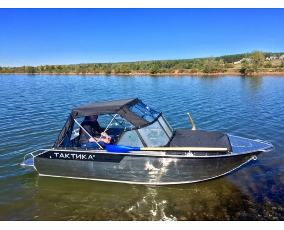 Корпусная лодка Тактика 430 DC-Lite