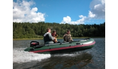 Надувная лодка Мнев Combat CMB-380Е (олив./серый)