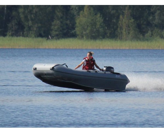 Надувная лодка Братан Б 380 KL 1050 гр./м2 стандартный