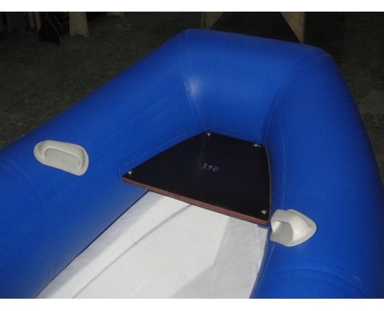 Корпусная лодка Sky Boat SB 390 R