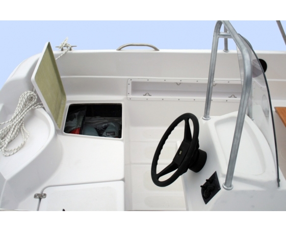 Корпусная лодка Виза-Яхт ВИЗА Легант-400L с консолью Белый-Бирюзовый цвет - фото 2