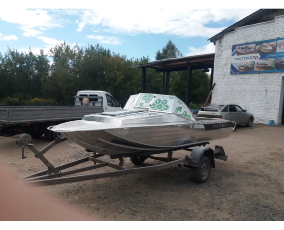 Корпусная лодка Тактика 470 Hunter