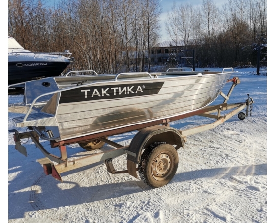 Корпусная лодка Тактика 390Р (выс.борт)