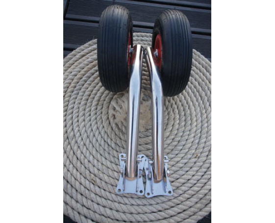 Транцевые шасси Колесец (стандартные) для лодок с жестким дном длиной от 3м 50 см 111