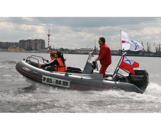 Надувная лодка Риб Мнев Раптор М-460А (алюминиевое дно, комплектация №2)