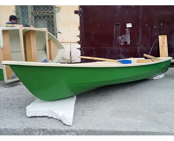 Корпусная лодка Виза-Яхт ВИЗА Нейва-4 (стандарт) Белый-Бирюзовый цвет