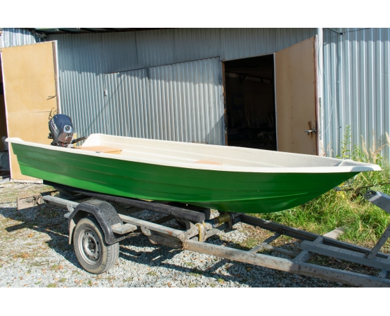 Корпусная лодка Виза-Яхт ВИЗА Легант-425 (стандарт) Нестандартный цвет - фото 1