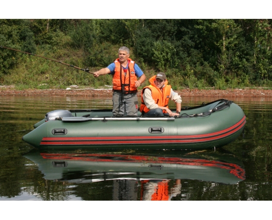 Надувная лодка Мнев Combat CMB-380 PRO (оливк.)