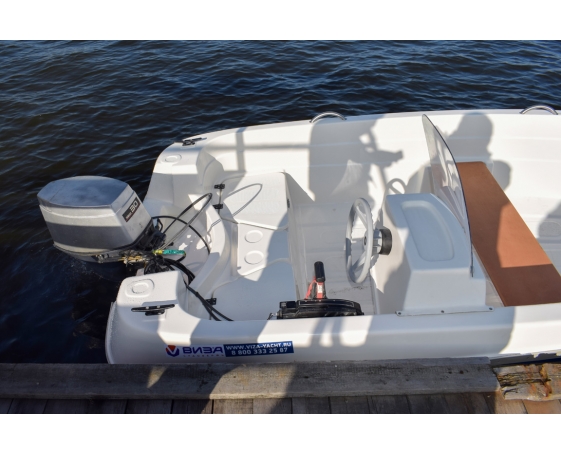 Корпусная лодка Виза-Яхт ВИЗА Легант-350 с консолью Нестандартный цвет