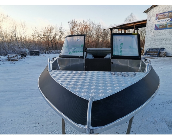 Корпусная лодка Тактика 460 DC
