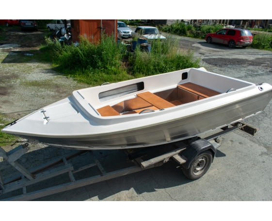 Корпусная лодка Виза-Яхт ВИЗА Алюмакс-435К Белый цвет