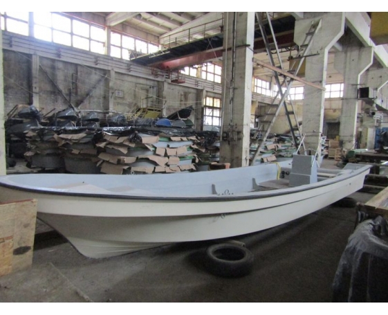 Корпусная лодка ОнегоКомпозит СЛК- 780 с увеличенным бортом и дистанционным управлением