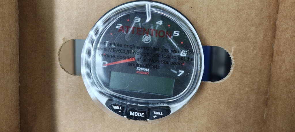 Легендарный лодочный мотор Mercury F60ELPT в максимальной комплектации 4S (машинка, прибор SC1000, винт, бак). В наличии на e-trex.ru — без ожидания! Гарантия до 3 лет. Адаптируем под водомет.